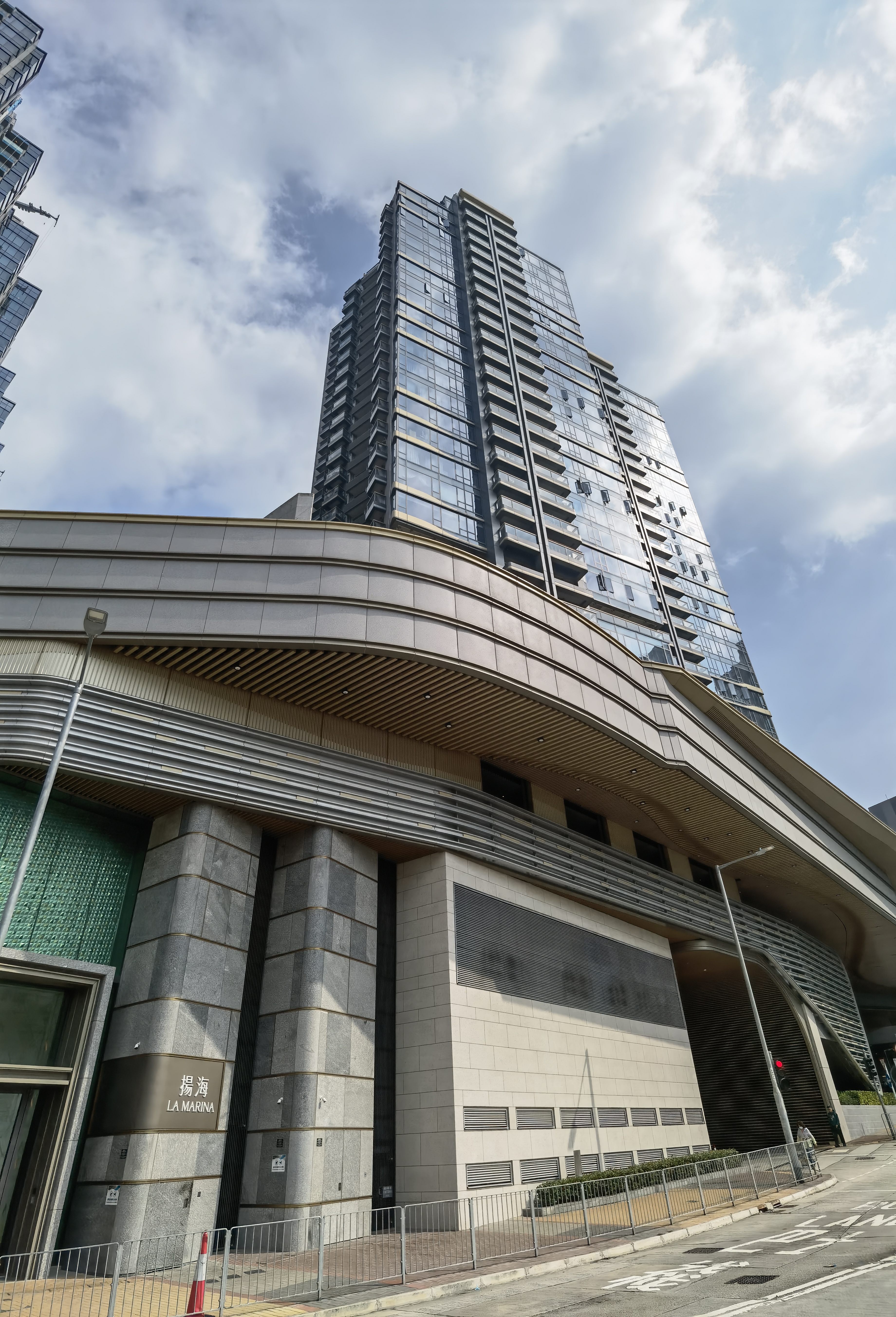 La Marina (Basement Carpark)